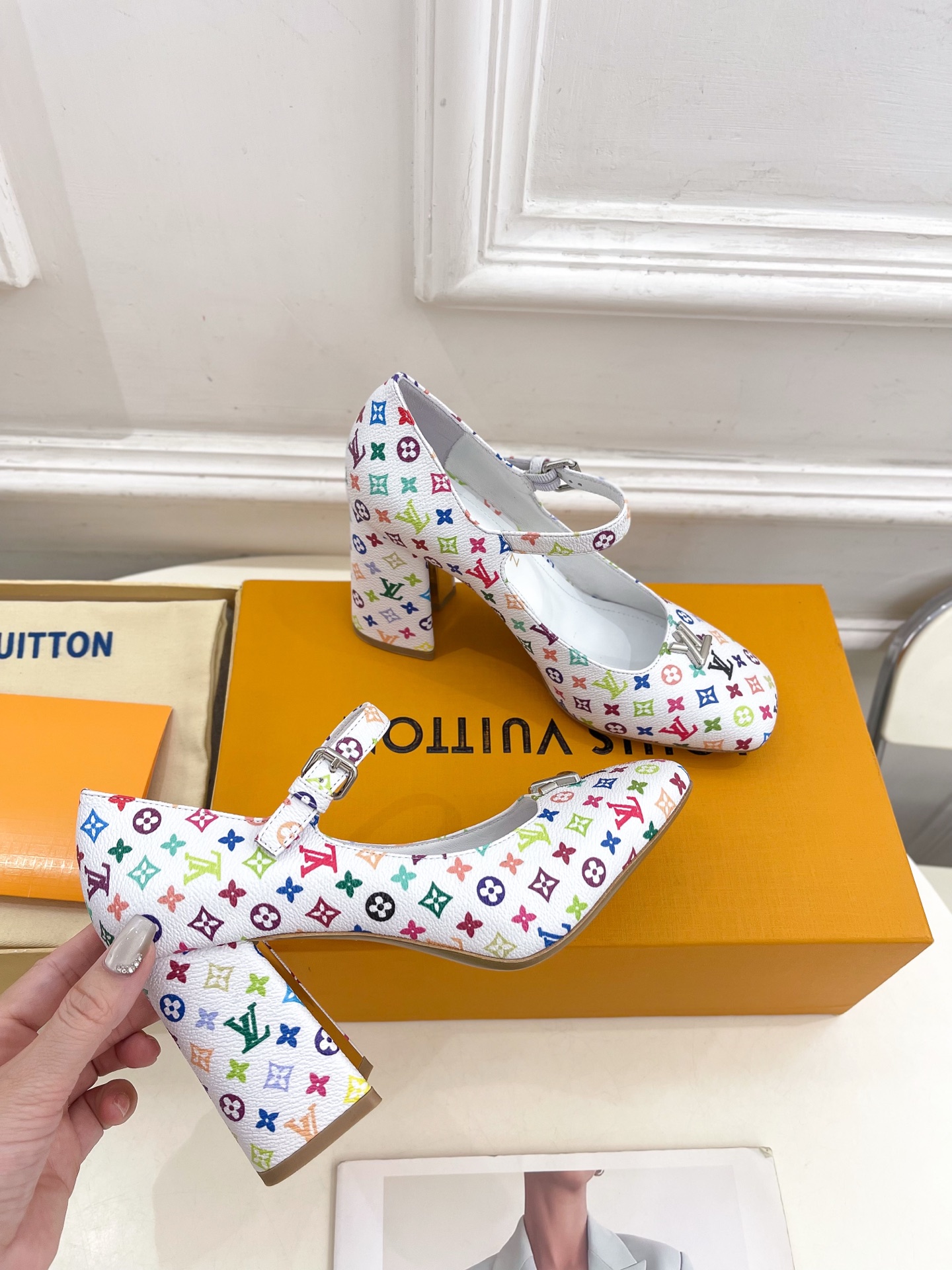 Women's high heels